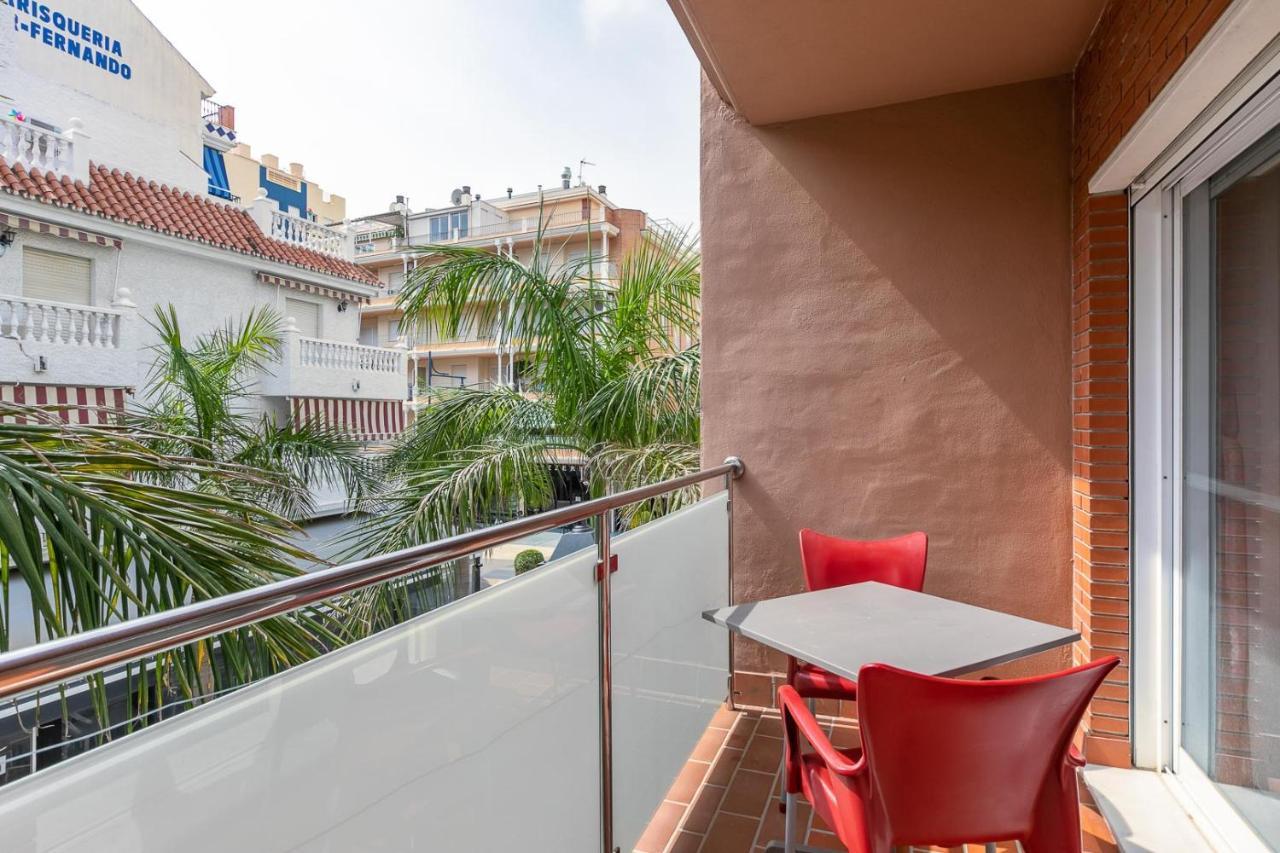 Apartamentos Guerrero Torre Del Mar Buitenkant foto