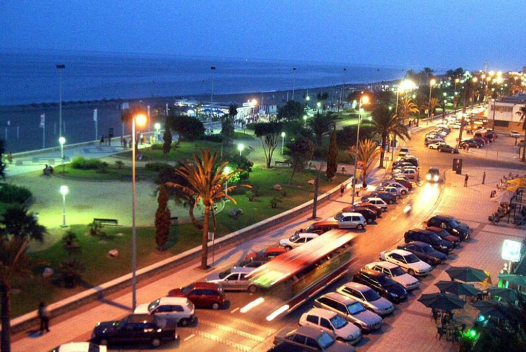 Apartamentos Guerrero Torre Del Mar Buitenkant foto