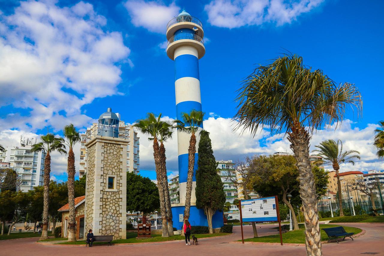Apartamentos Guerrero Torre Del Mar Buitenkant foto