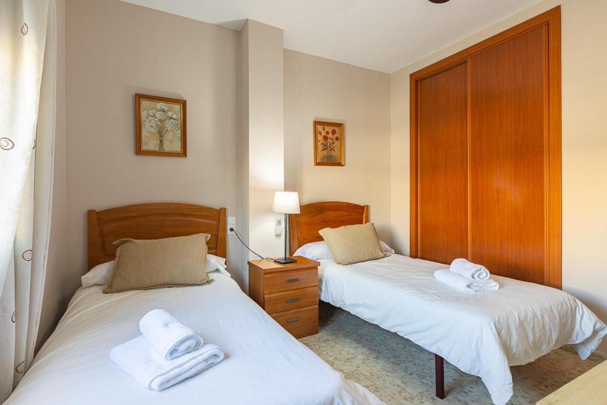 Apartamentos Guerrero Torre Del Mar Buitenkant foto