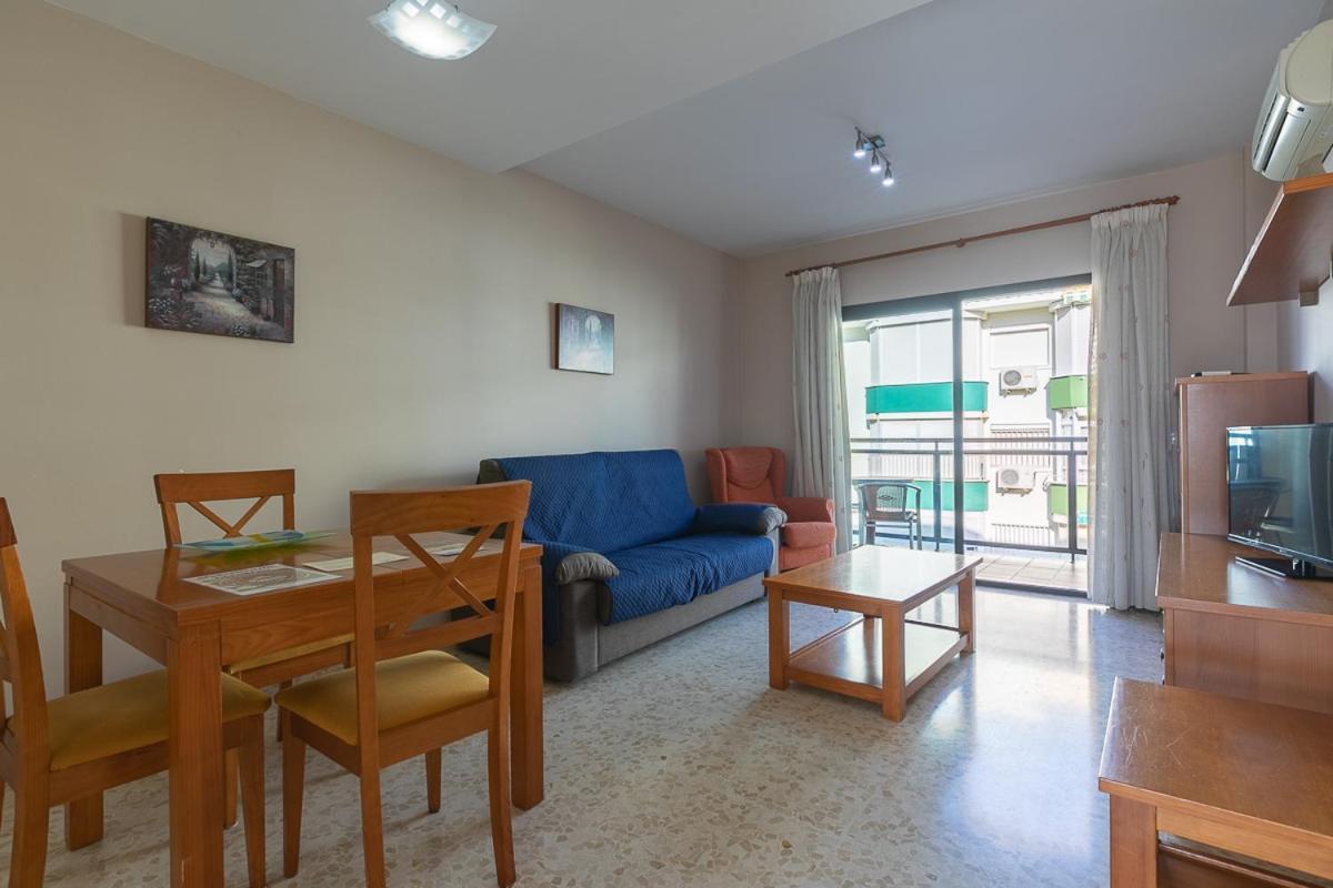 Apartamentos Guerrero Torre Del Mar Buitenkant foto