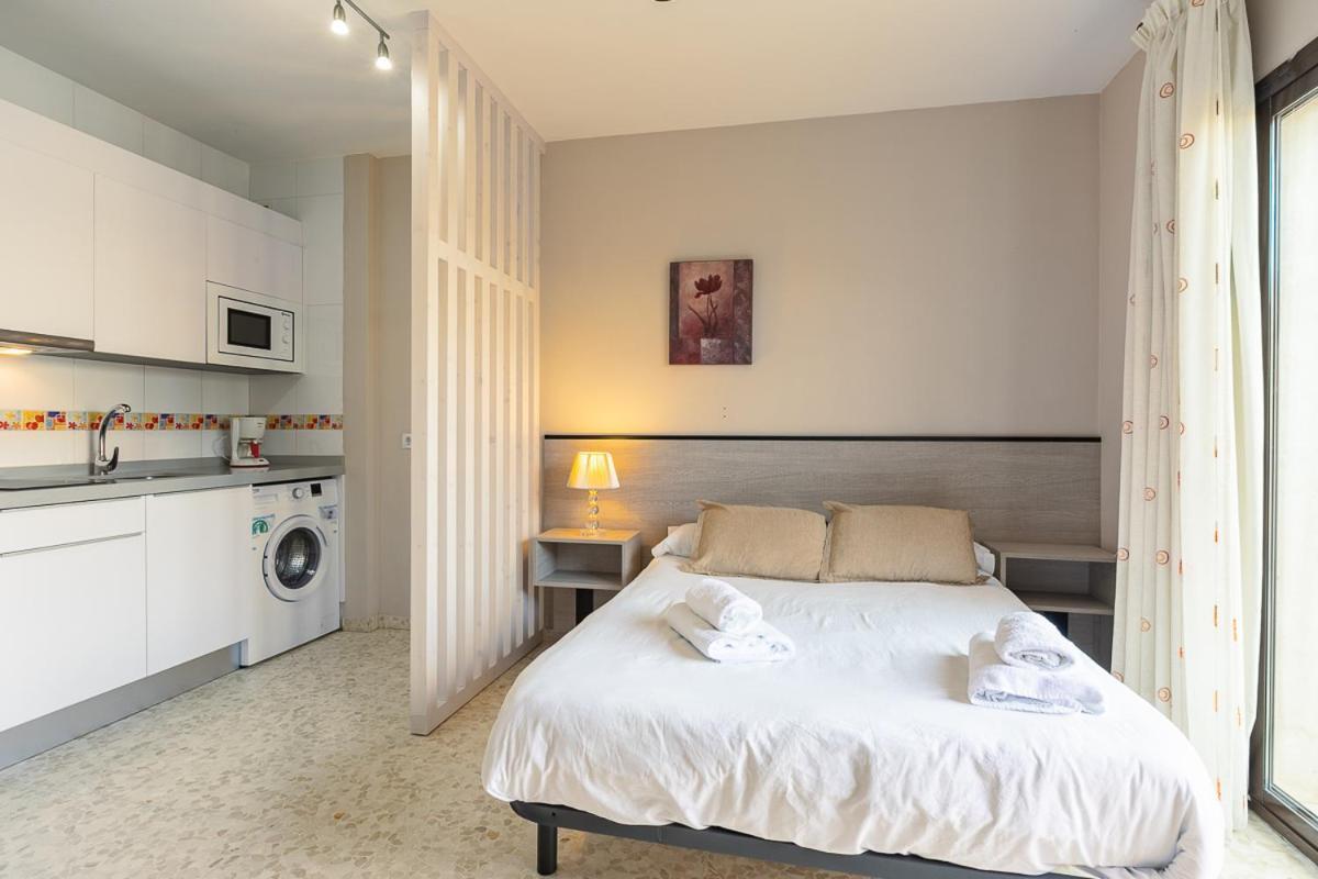 Apartamentos Guerrero Torre Del Mar Buitenkant foto