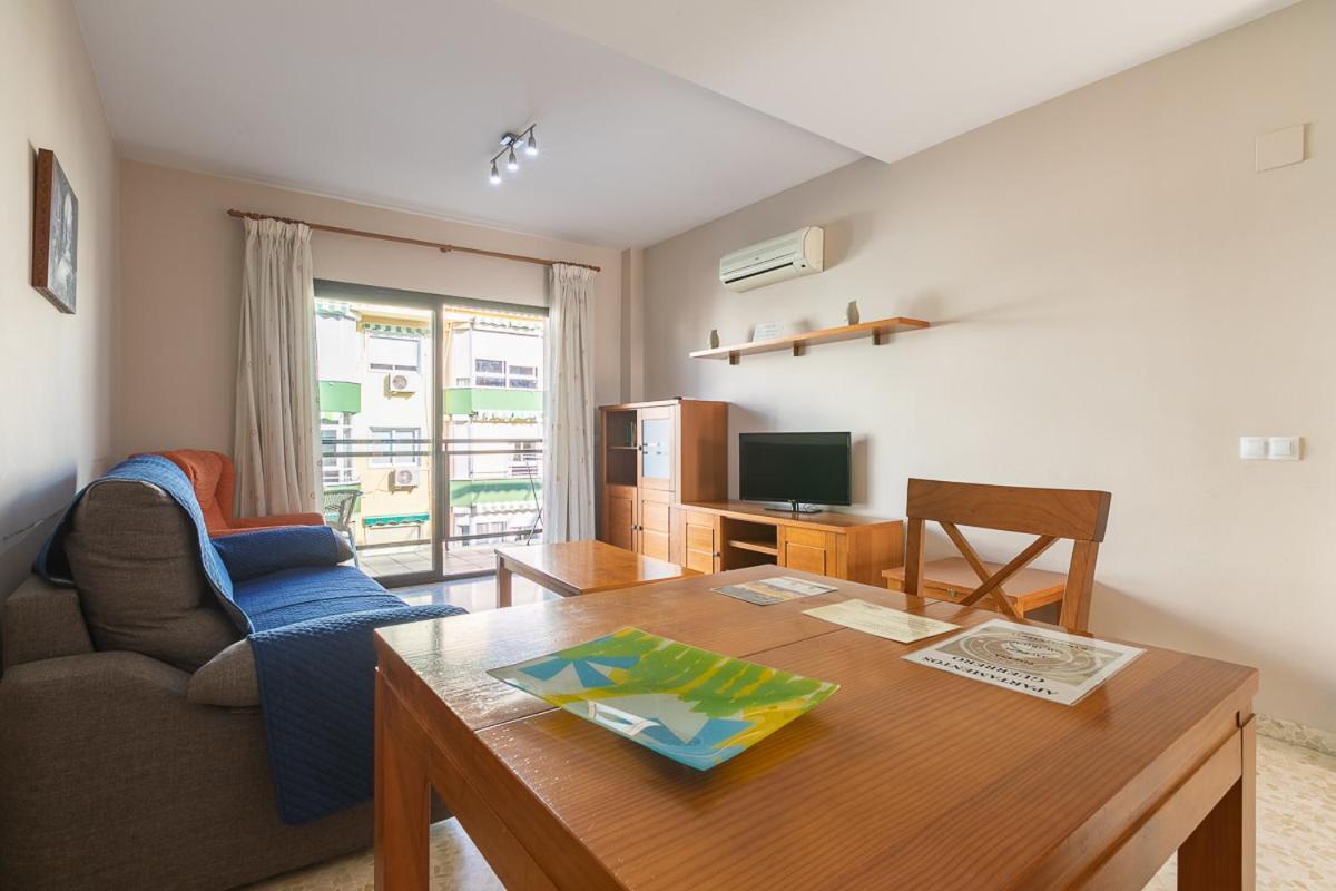 Apartamentos Guerrero Torre Del Mar Buitenkant foto