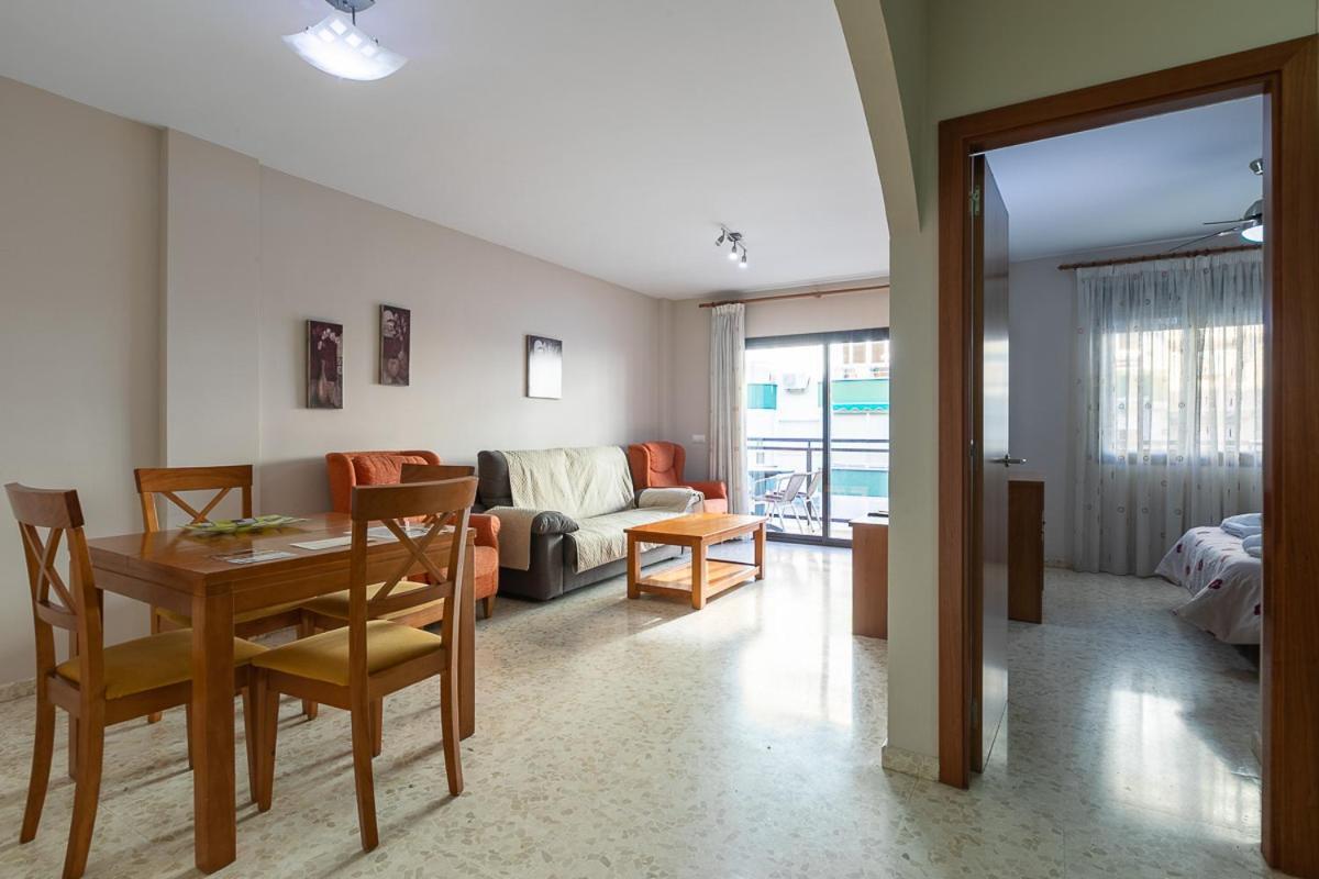 Apartamentos Guerrero Torre Del Mar Buitenkant foto