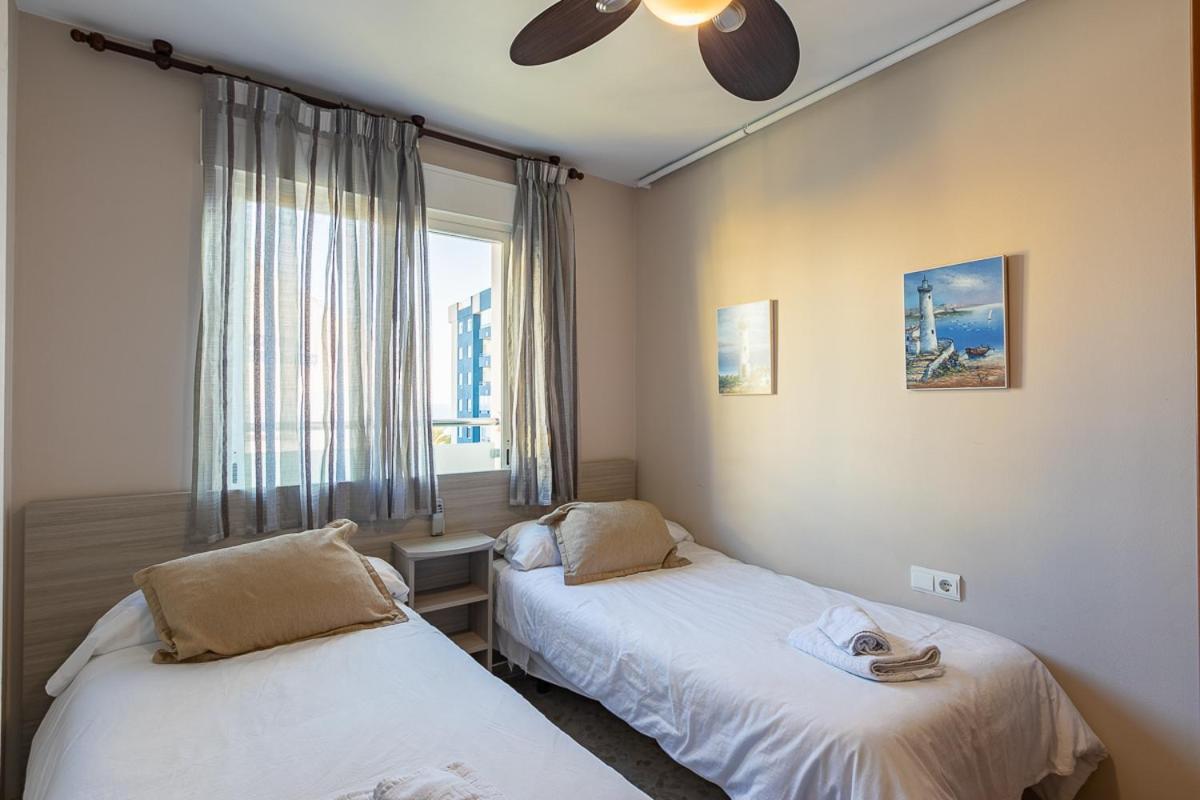 Apartamentos Guerrero Torre Del Mar Buitenkant foto