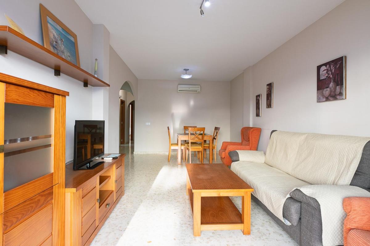 Apartamentos Guerrero Torre Del Mar Buitenkant foto